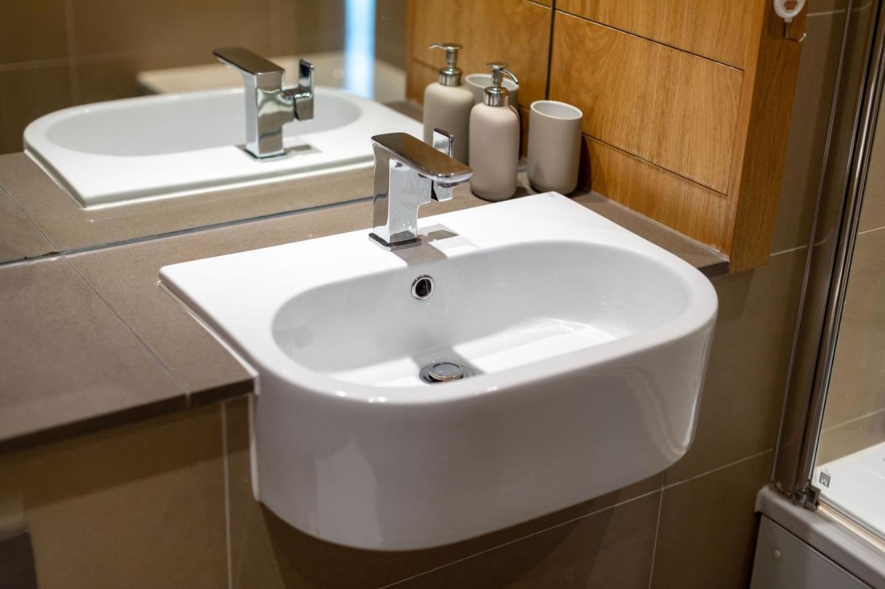 La Creme 1 Bed Apartment - Canning Town London Eksteriør bilde